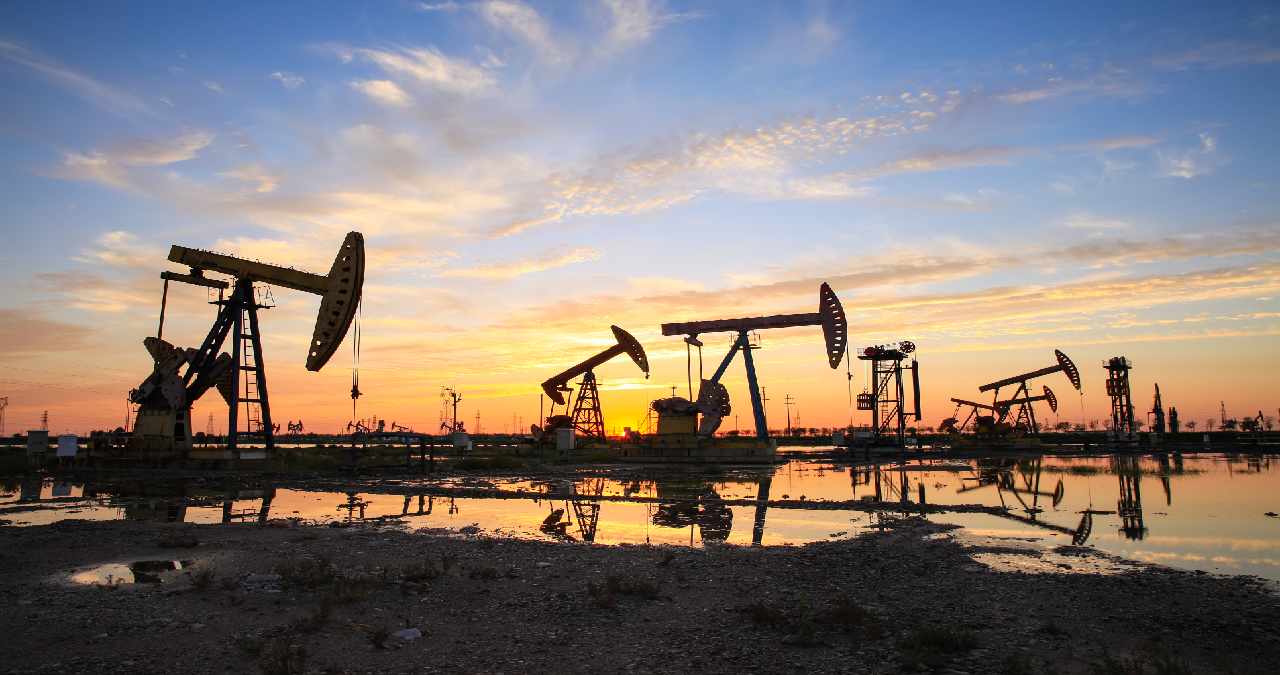 Oil and gas plant on field.
